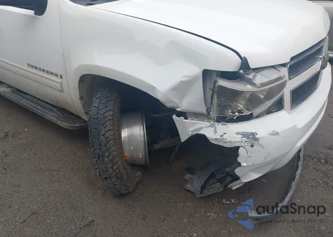 2009 Chevrolet Suburban 1500 Lt2 z USA, uszkodzony, nr VIN 1GNFK26329R263513